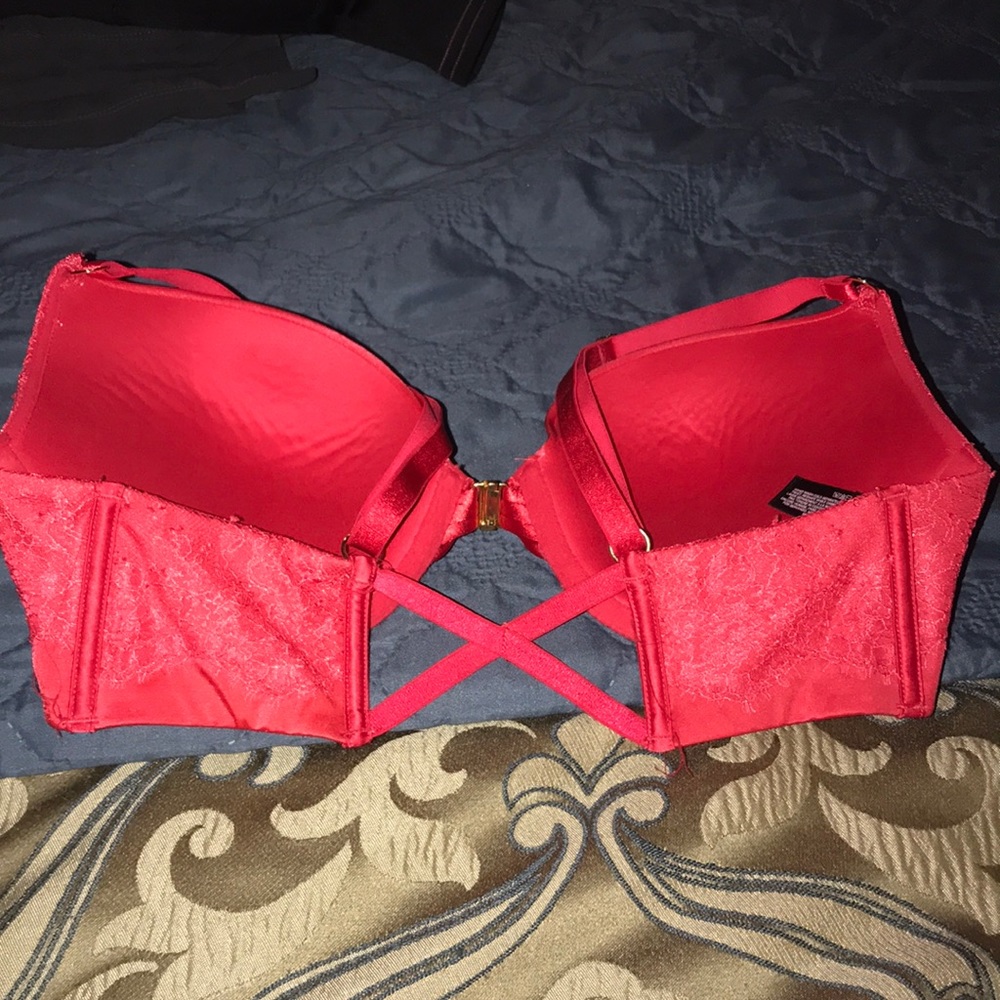 Victoria Secret Bra - Picture 3 of 4
